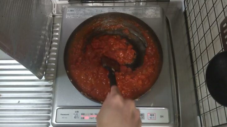【手抜き料理】フライパン1つで作るトマトとベーコンのスパゲティ